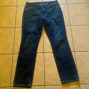 Women’s Judy Blue Straight fit jeans